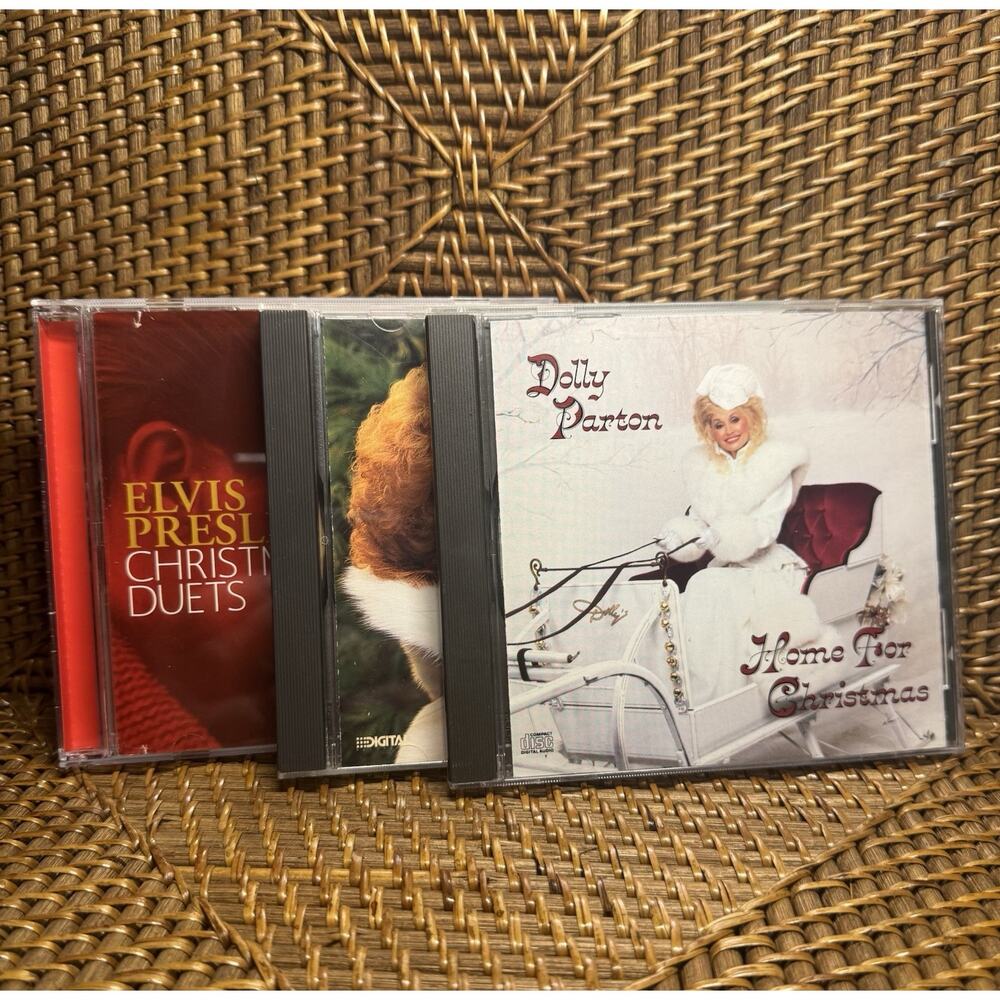 Country Christmas Music CDs Lot Dolly Parton Reba Elvis Presley